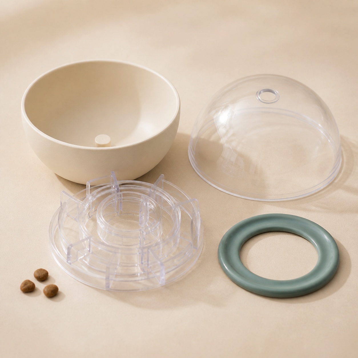 Illustrative view of the visible Naïa Malin toy components